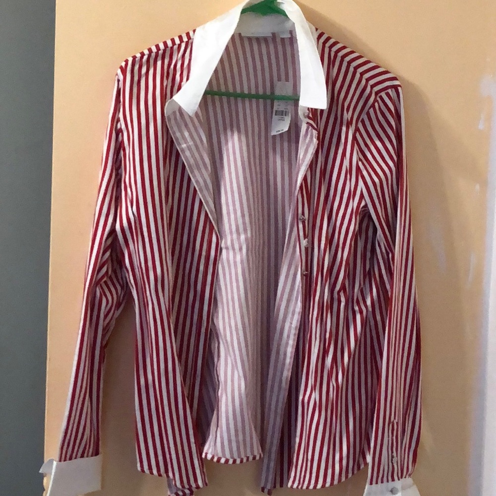 NWT New York and Company botton up